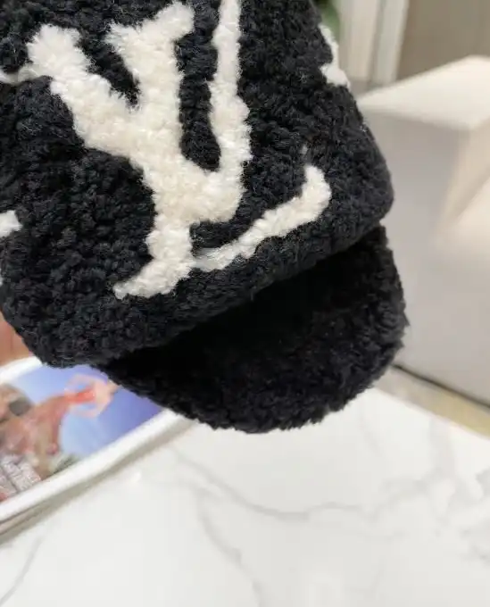 hype LV Slippers