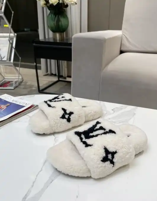 hype LV Slippers