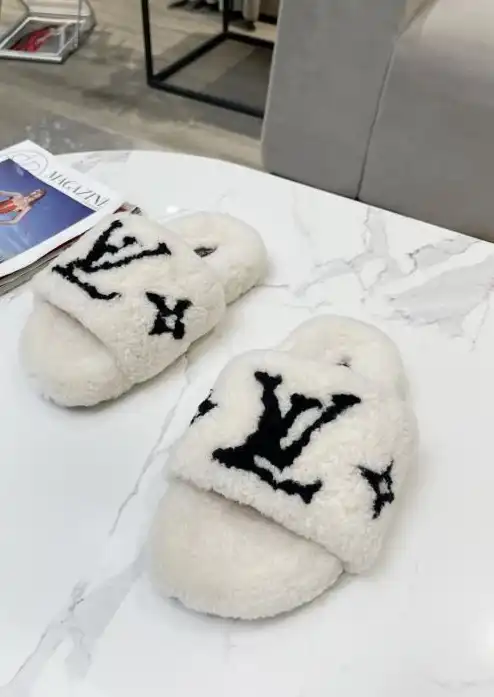 hype LV Slippers