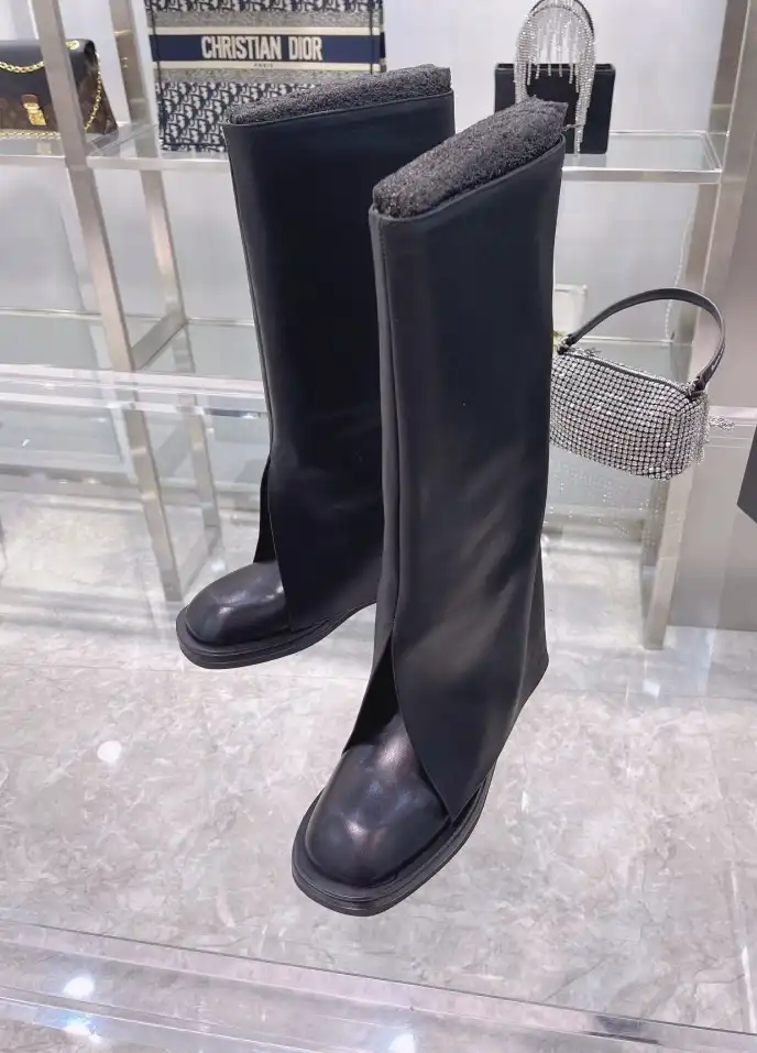 hype LV Boots