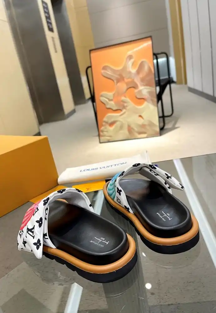 hype LV Slippers