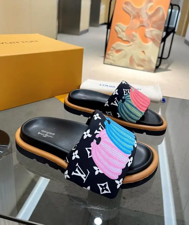 hype LV Slippers