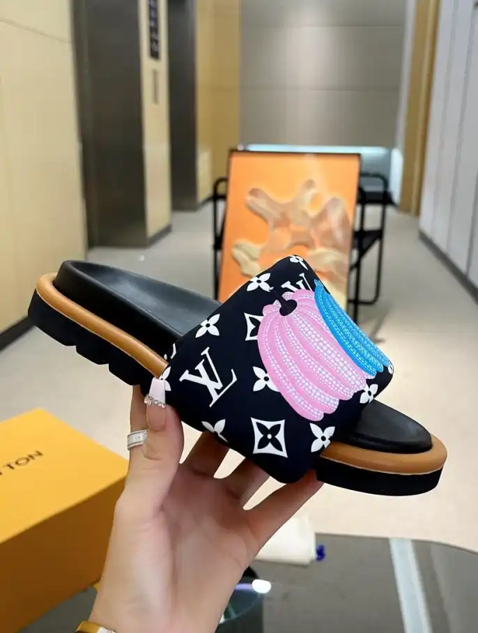 hype LV Slippers