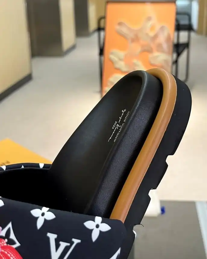 hype LV Slippers