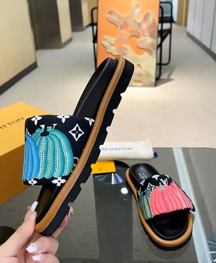 hype LV Slippers