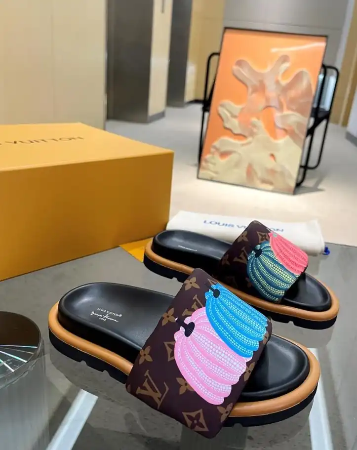 hype LV Slippers