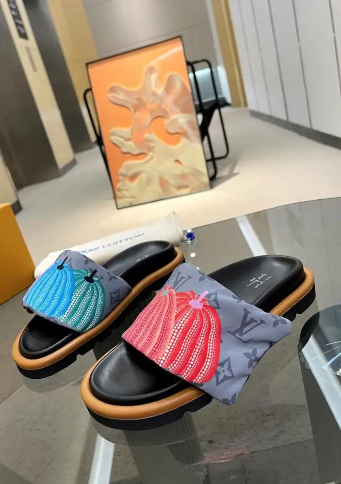 hype LV Slippers