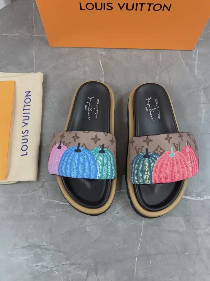 hype LV Slippers