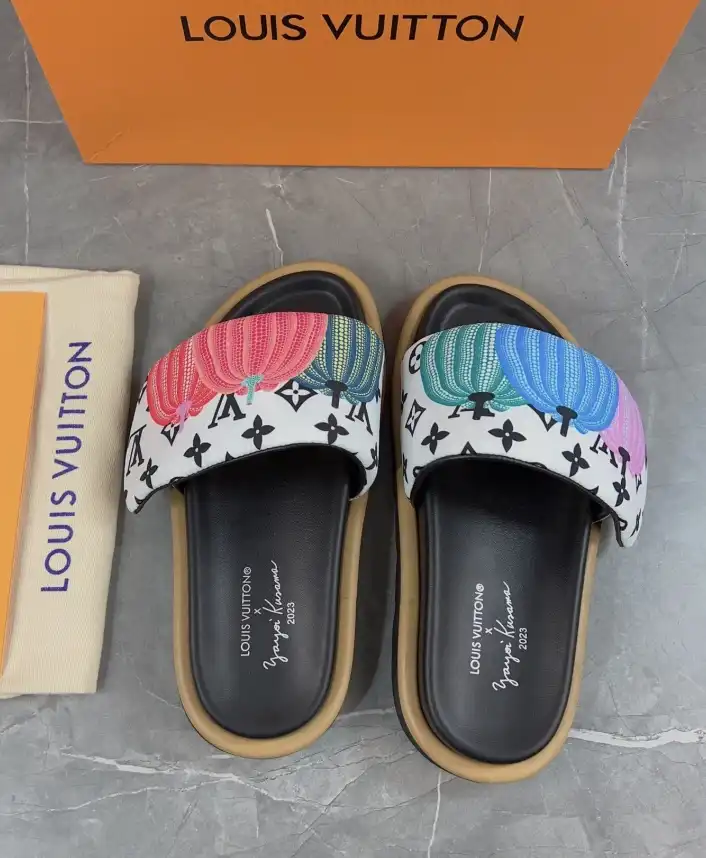 hype LV Slippers