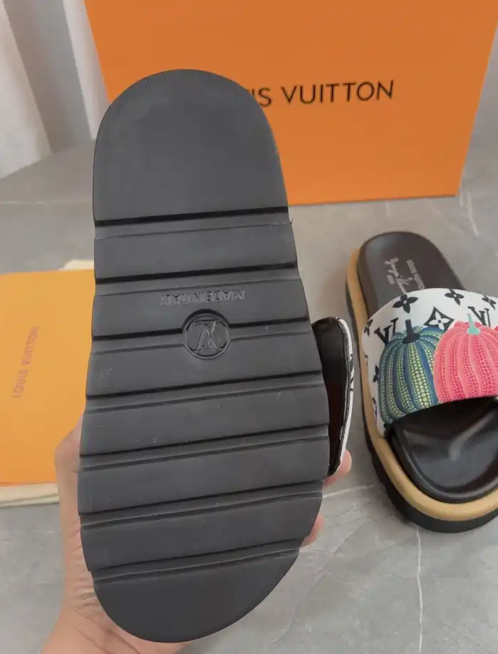 hype LV Slippers