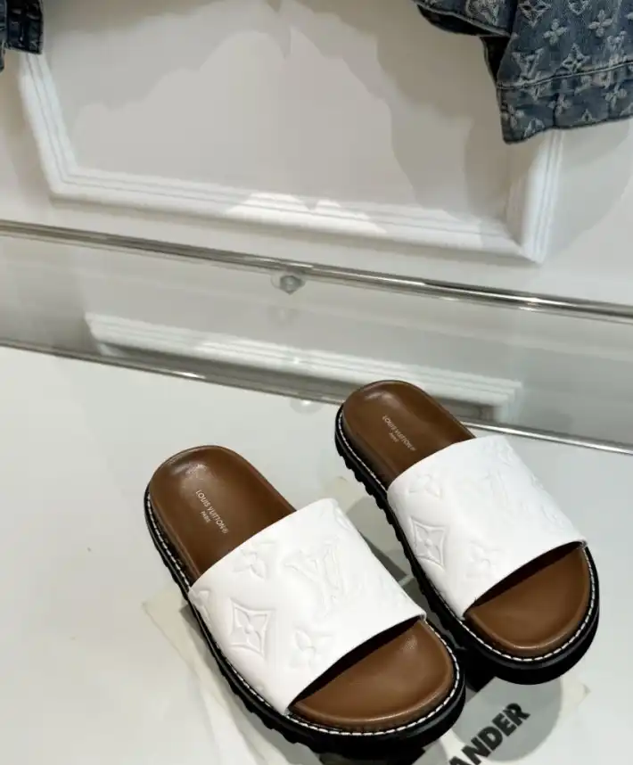 hype LV Slippers