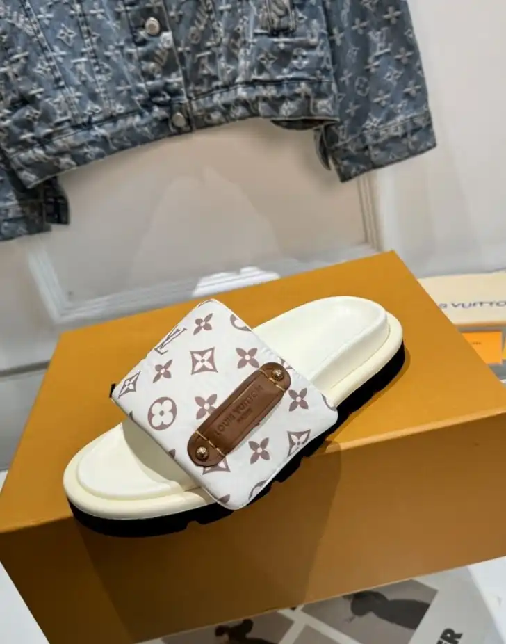 hype LV Slippers