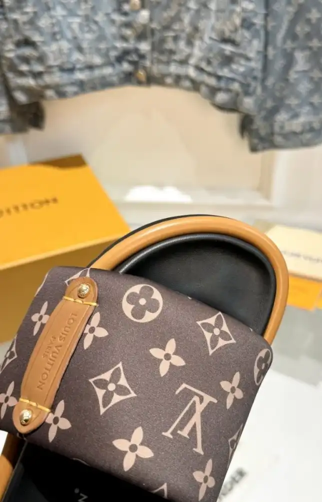 hype LV Slippers