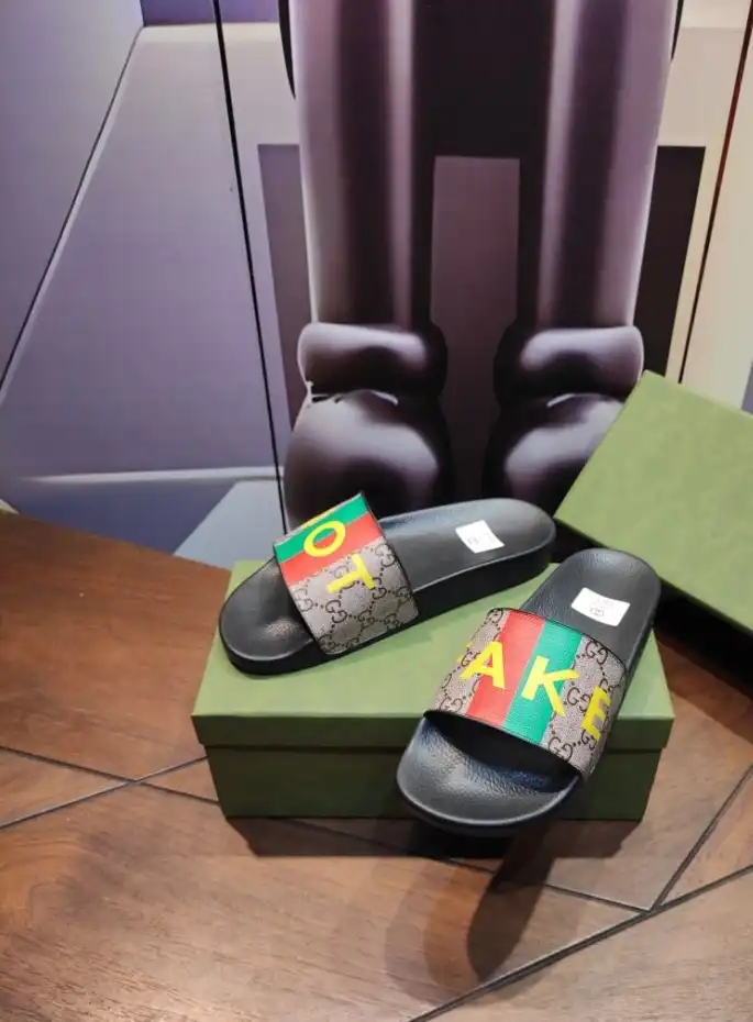 hype Gucci Slippers