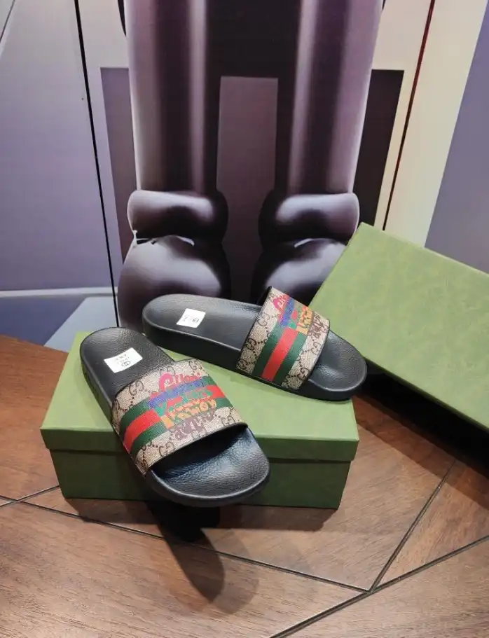 hype Gucci Slippers