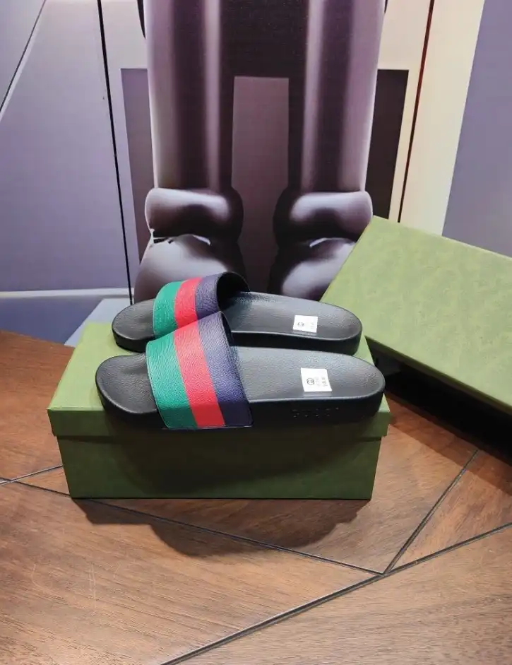 hype Gucci Slippers