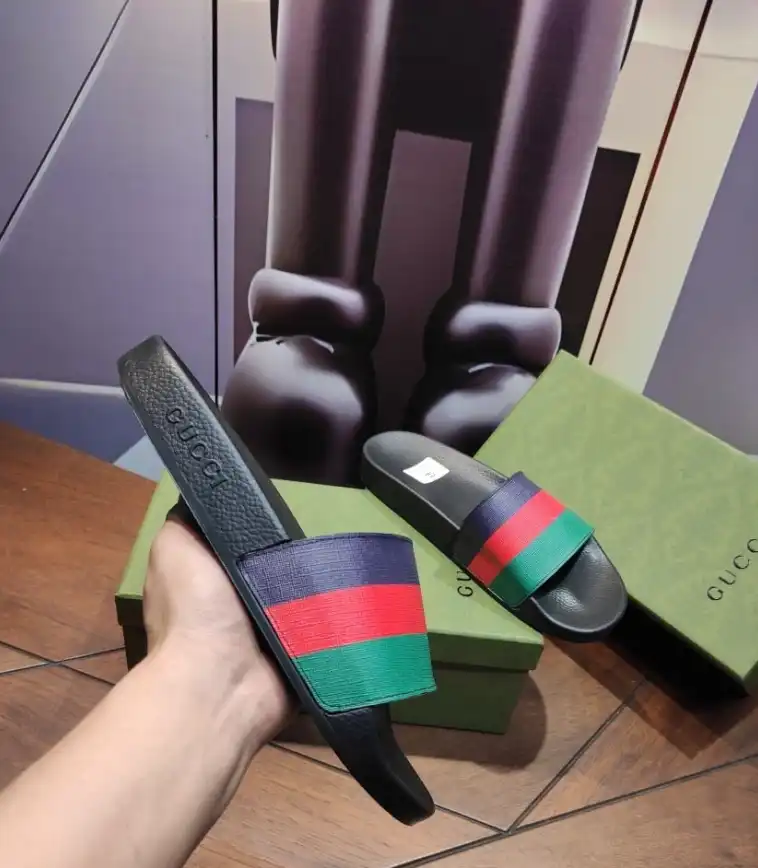 hype Gucci Slippers