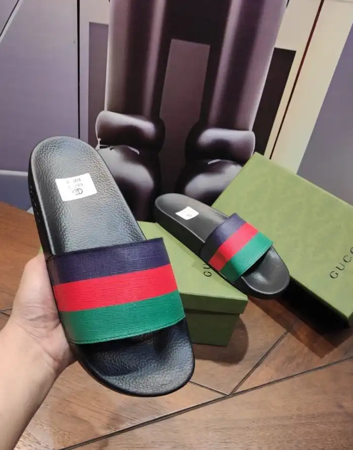 hype Gucci Slippers