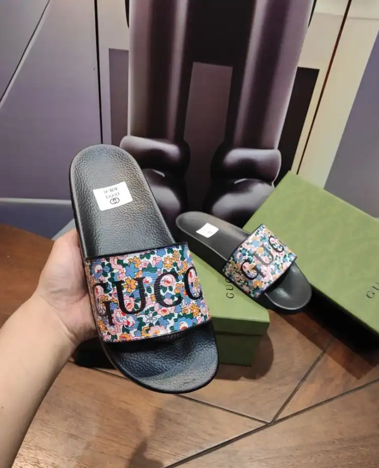 hype Gucci Slippers