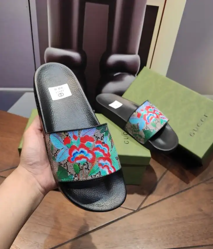 hype Gucci Slippers