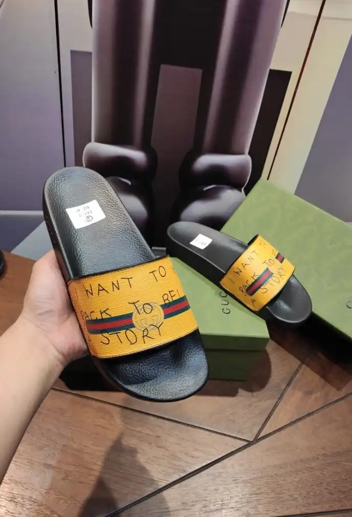 hype Gucci Slippers