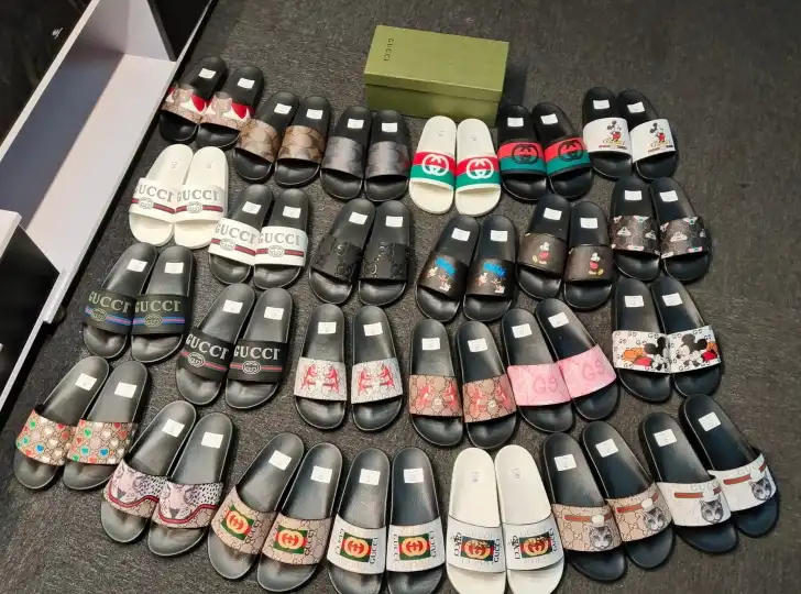 hype Gucci Slippers