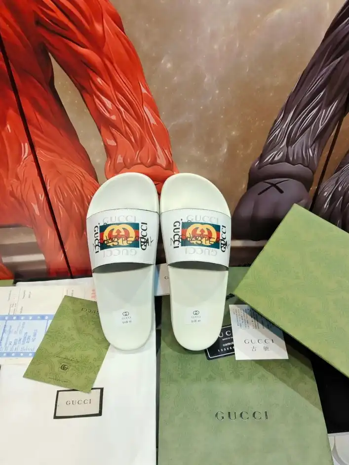 hype Gucci Slippers