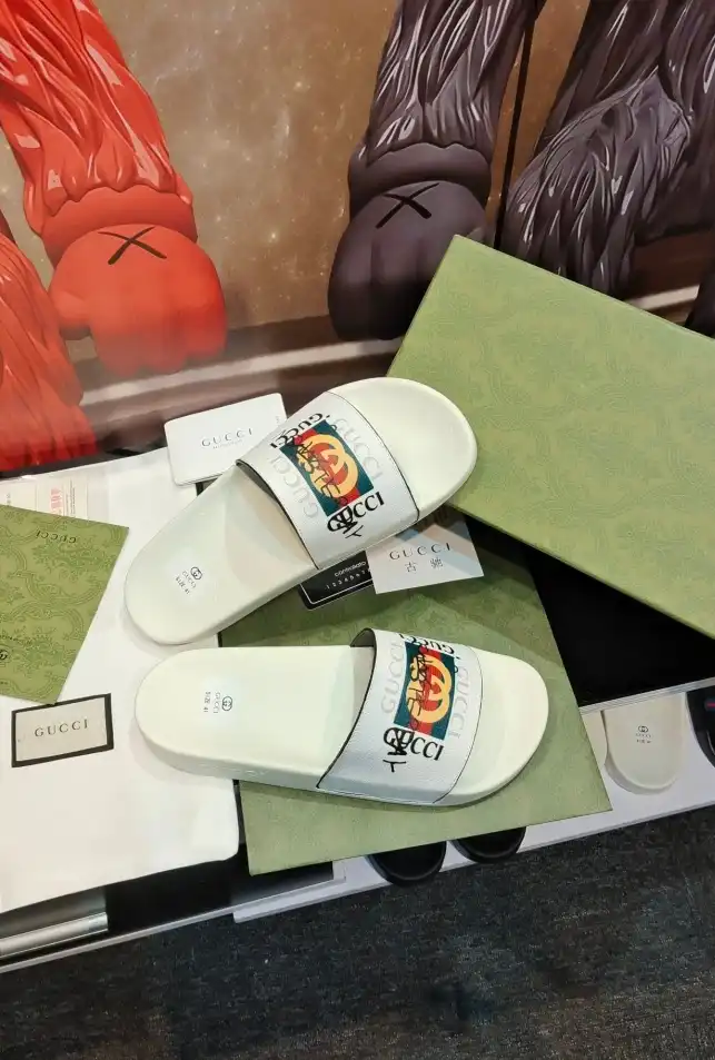 hype Gucci Slippers