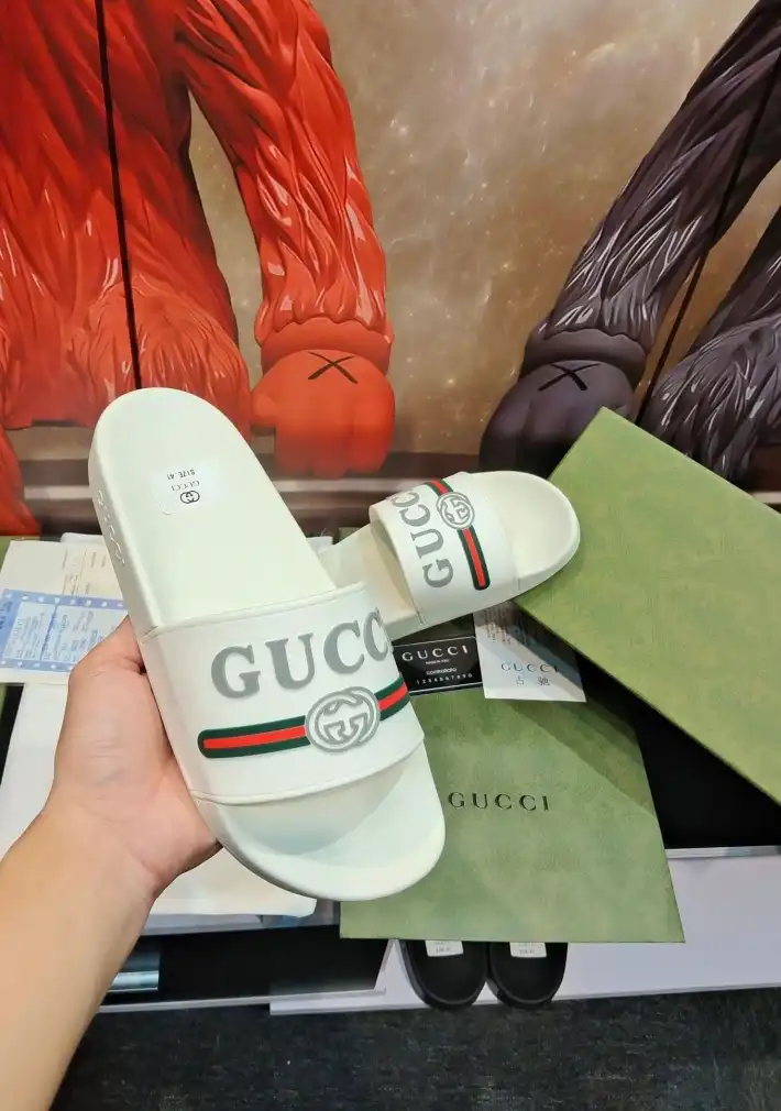 hype Gucci Slippers