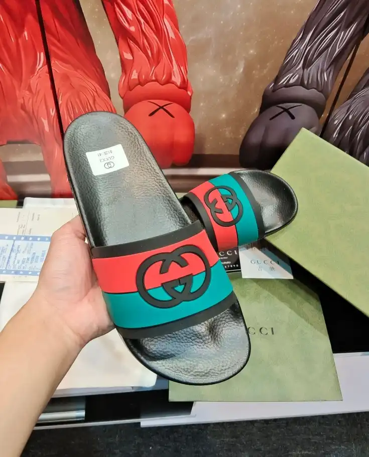 hype Gucci Slippers