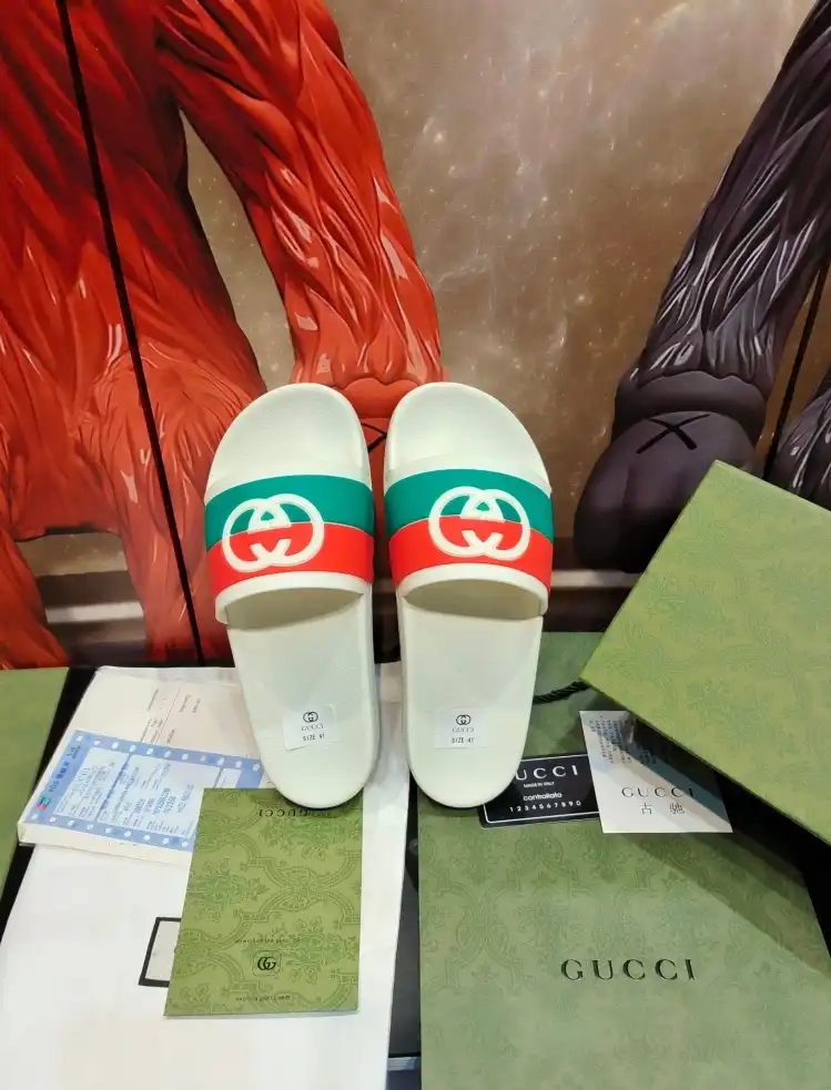 hype Gucci Slippers