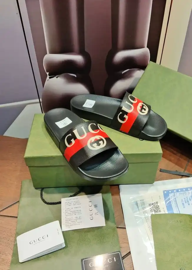 hype Gucci Slippers