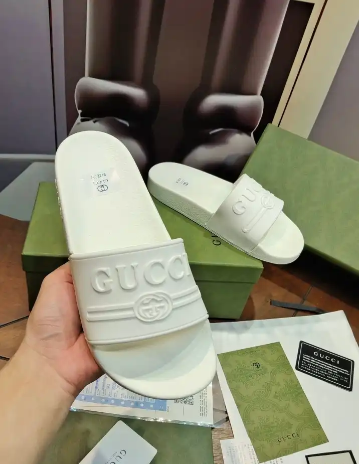 hype Gucci Slippers