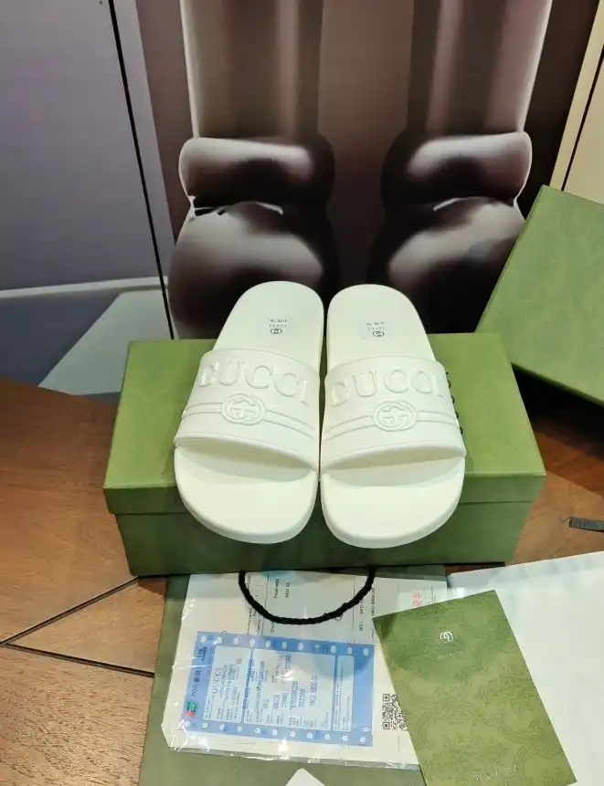 hype Gucci Slippers