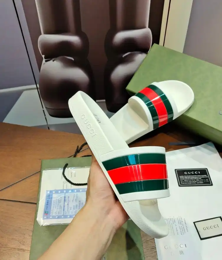 hype Gucci Slippers