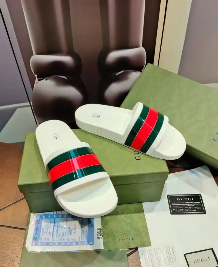 hype Gucci Slippers