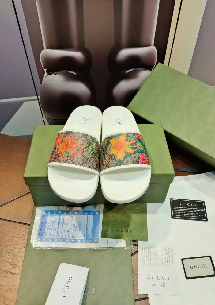 hype Gucci Slippers