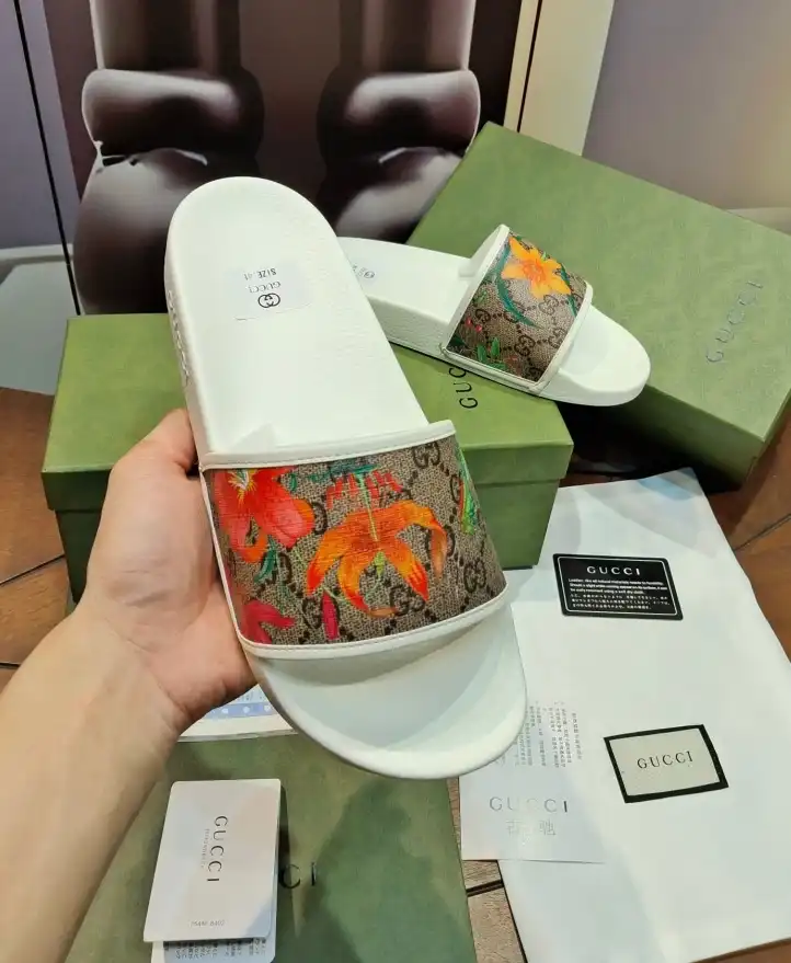 hype Gucci Slippers