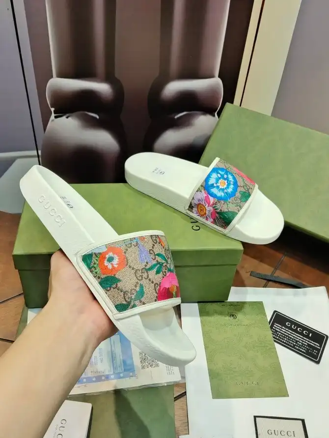 hype Gucci Slippers