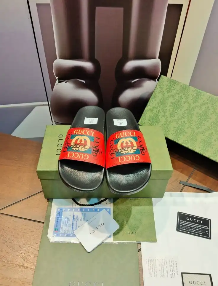 hype Gucci Slippers