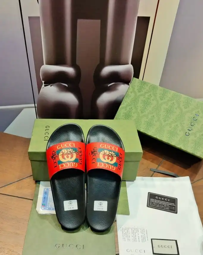 hype Gucci Slippers