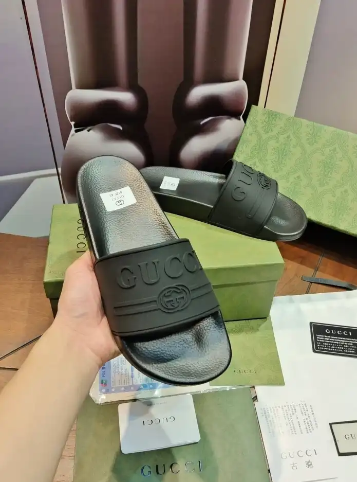 hype Gucci Slippers