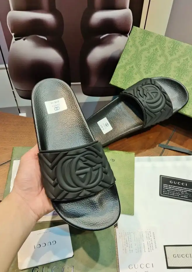 hype Gucci Slippers