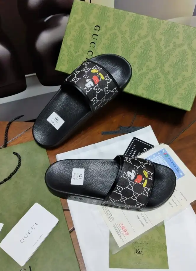 hype Gucci Slippers