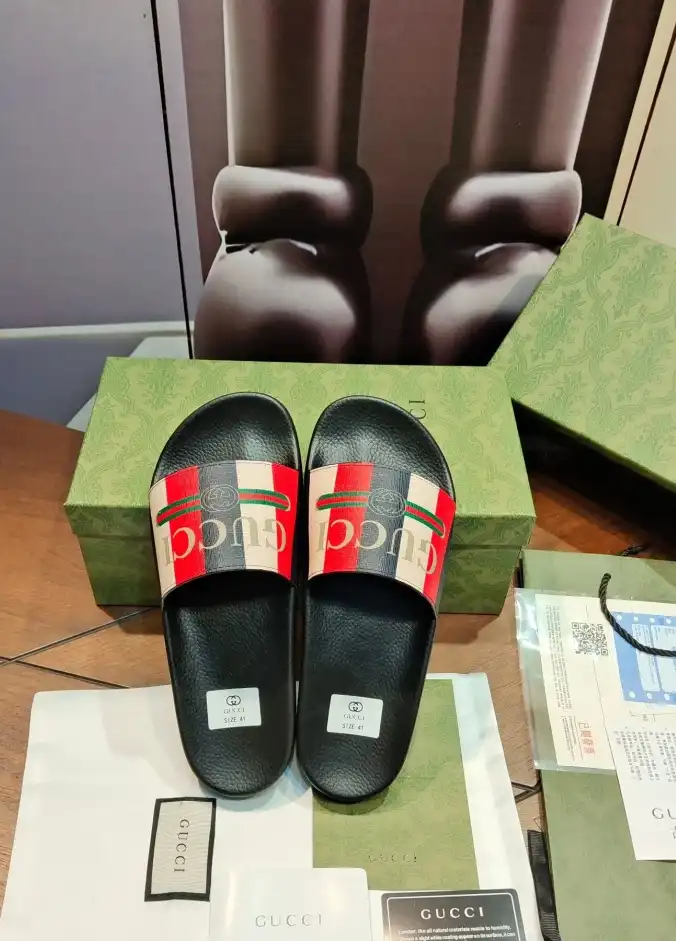 hype Gucci Slippers