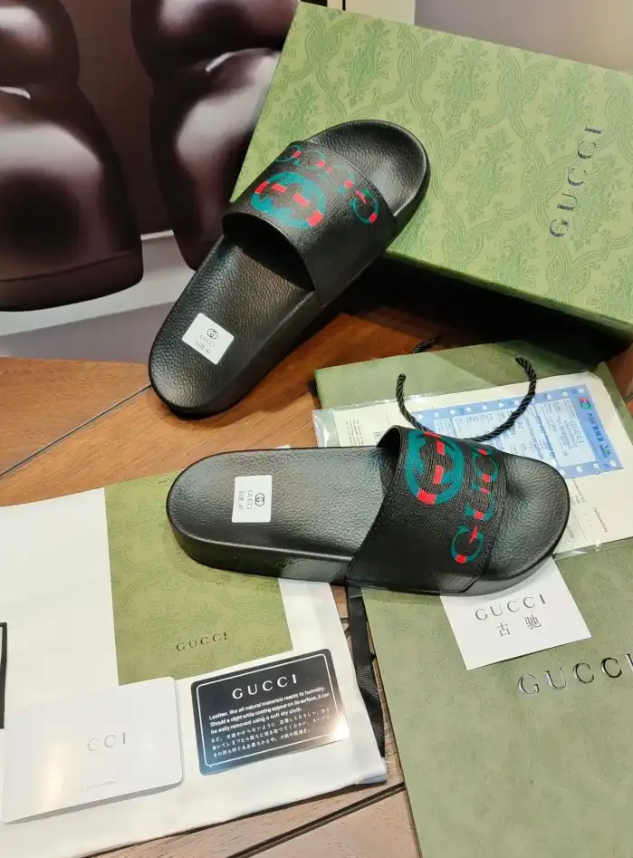 hype Gucci Slippers