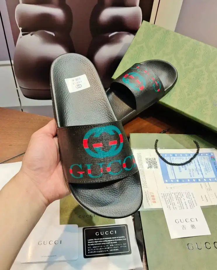 hype Gucci Slippers