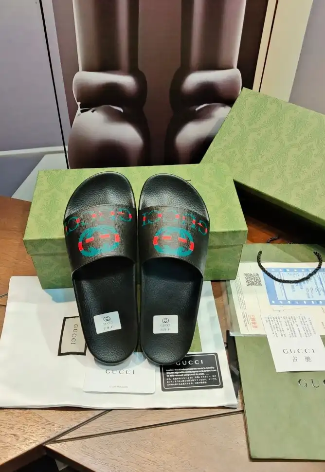 hype Gucci Slippers