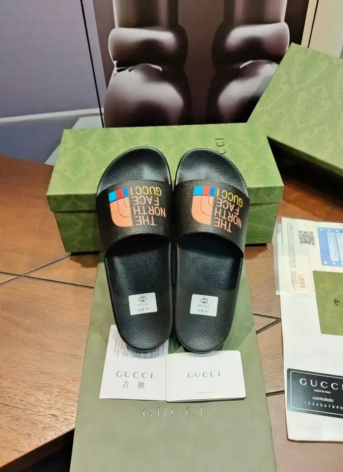 hype Gucci Slippers