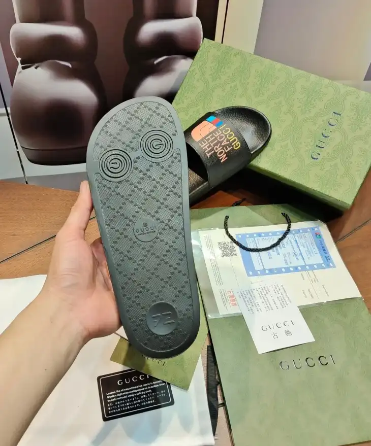 hype Gucci Slippers